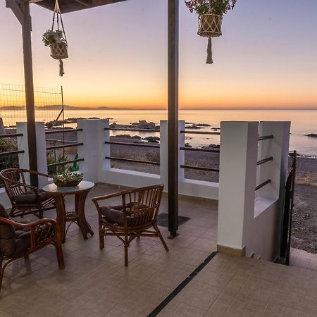 Tsampika'S Beachfront House In Stegna Archangelos  Exterior foto
