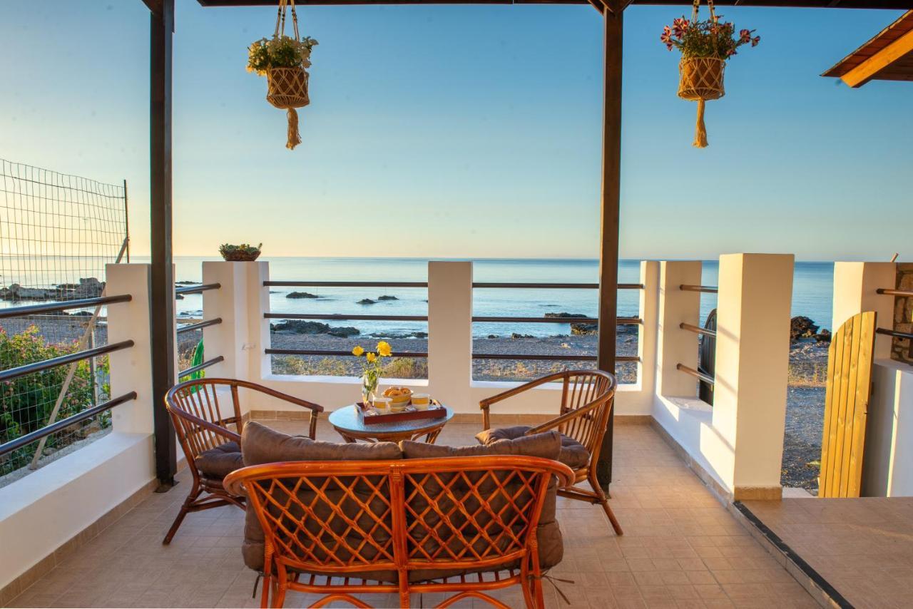Tsampika'S Beachfront House In Stegna Archangelos  Exterior foto