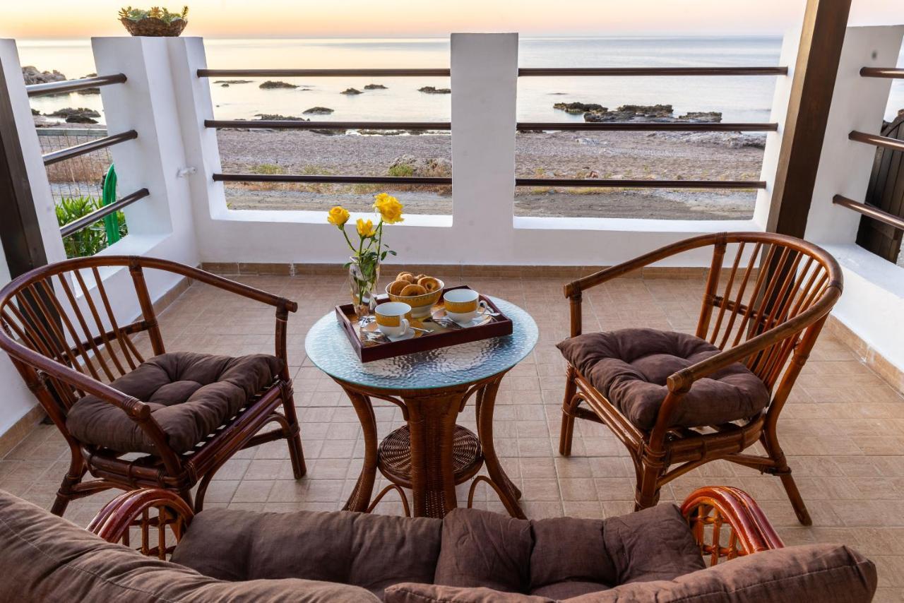 Tsampika'S Beachfront House In Stegna Archangelos  Exterior foto